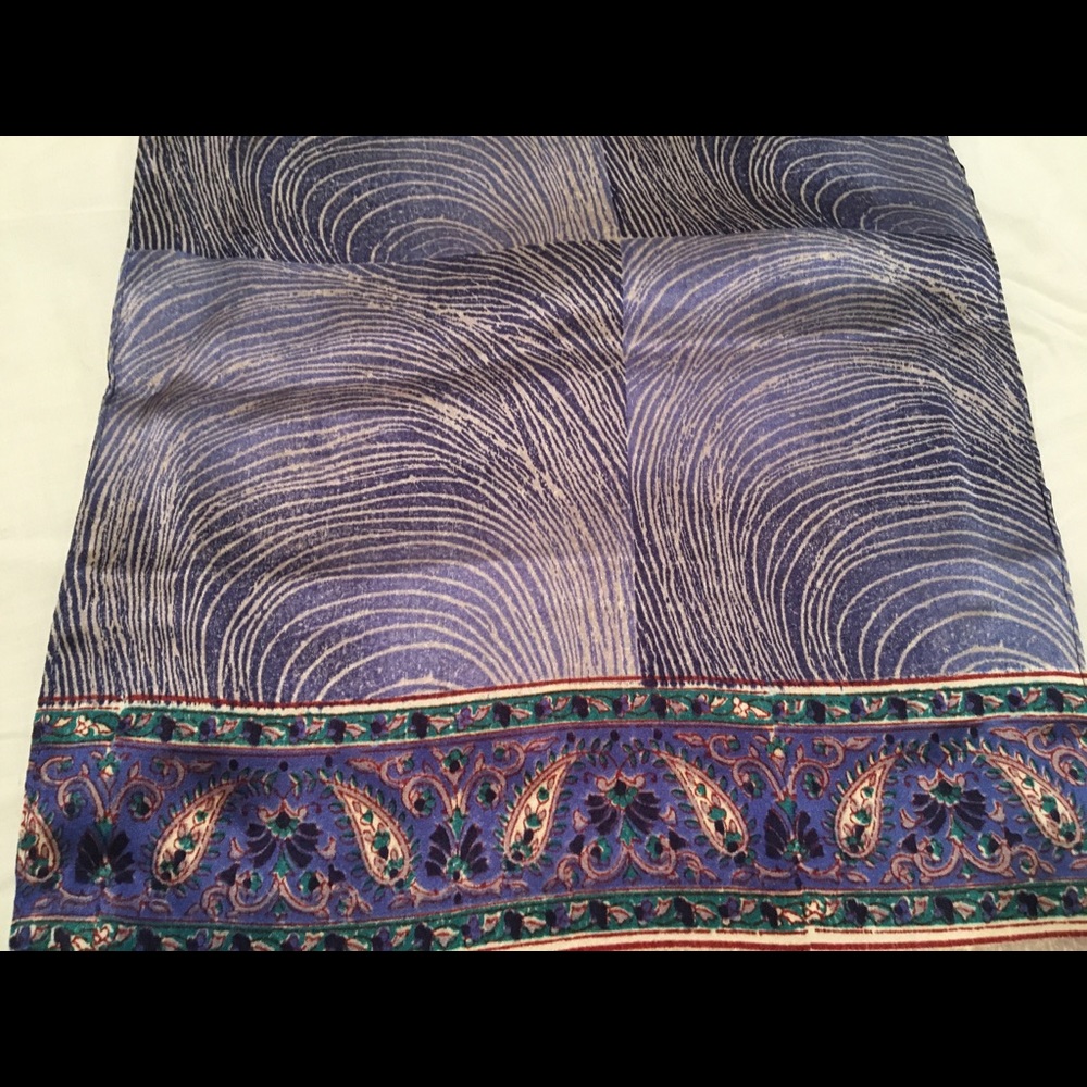 Scarf - Picture 4 of 4